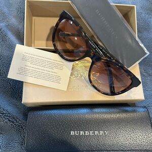 NEW BURBERRY Italian Brown Tortoise Shell Frame Sunglasses B 4199 3002/13 AUTH